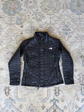 The North Face Women's Black Quilted Insulated Puffer Jacket